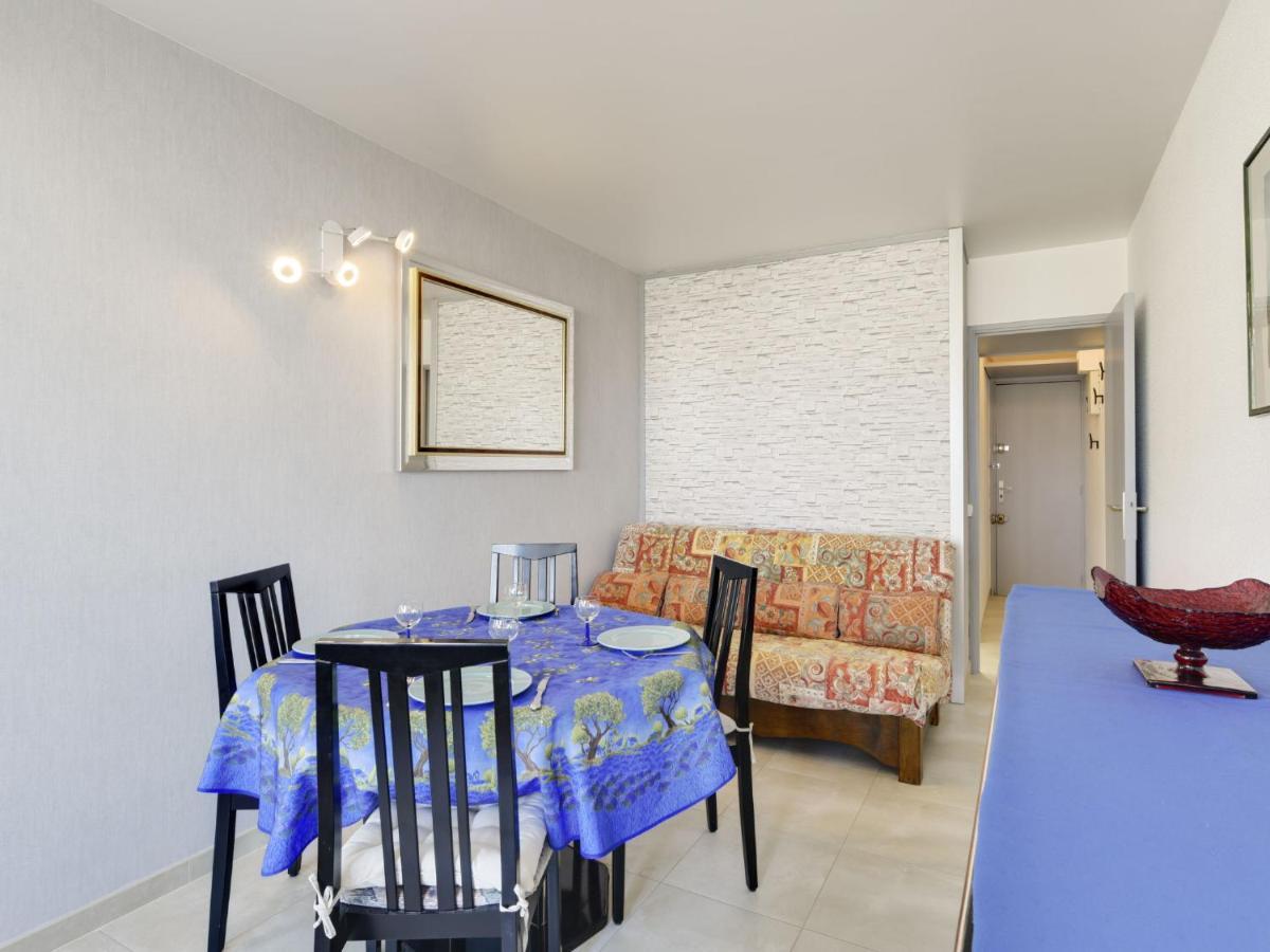 Apartment Les Jardins Du Port-8 By Interhome Le Grau-du-Roi Exterior photo